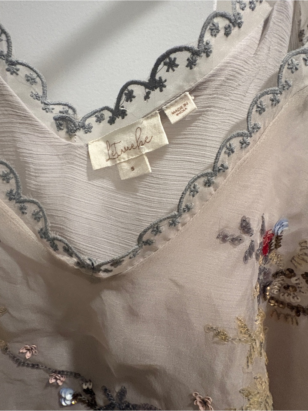 Anthropologie Beige Embroidered Scallop-Trim Tank - Picture 3 of 7